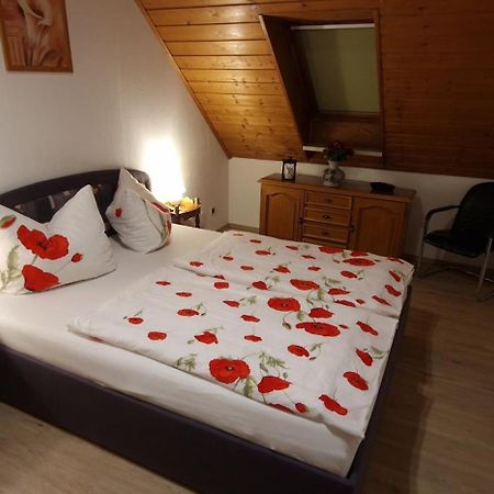 Ferienwohnung Lange 쿠로르트존스도르프 외부 사진